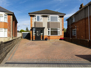 4 bedroom detached house for sale in Namu Road, Victoria Park, Bournemouth, Dorset, BH9