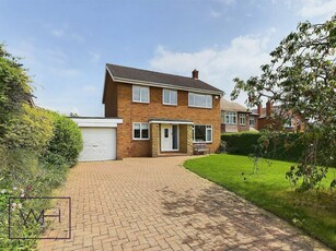 4 bedroom detached house for sale in New Lane, Sprotbrough, Doncaster , DN5