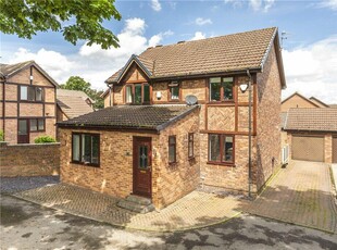 4 bedroom detached house for sale in Pegholme Drive, Otley, LS21