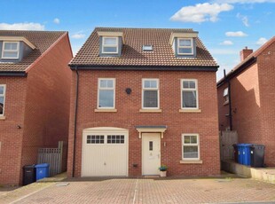 4 bedroom detached house for sale in Richmond Park Road, Mackworth, Derby, DE22