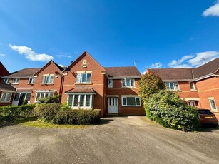 4 bedroom detached house for sale in Spartan Close, Wootton Fields, Northampton NN4