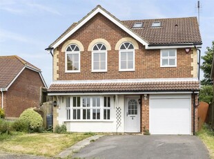 4 bedroom detached house for sale in Windmill View, Patcham, Brighton, BN1
