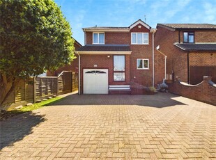 4 bedroom detached house for sale in Wintringham Way, Purley on Thames, Reading, Berkshire, RG8