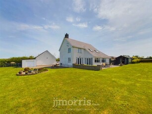 4 Bedroom Farm For Sale