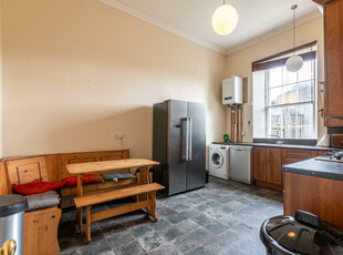 4 bedroom flat for rent in 0710L – Cambridge Street, Edinburgh, EH1 2DY, EH1
