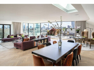 4 bedroom penthouse for sale in Craven Street, London, WC2N