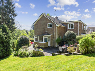 4 bedroom property for sale in Bunch Lane, Haslemere, GU27