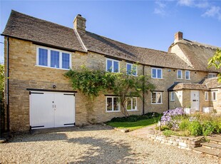 4 bedroom property for sale in Church Hanborough, Witney, OX29