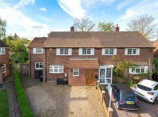 4 Bedroom Semi-detached House For Sale In Colney Heath, St. Albans