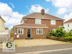 4 bedroom semi-detached house for sale in Cromwell Road, Sprowston, NR7