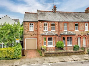 4 bedroom semi-detached house for sale in Offa Road, St. Albans, Hertfordshire, AL3