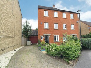 4 bedroom semi-detached house for sale in Whittington Chase, Kingsmead, Milton Keynes, Buckinghamshire, MK4
