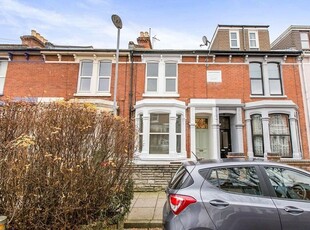 4 bedroom terraced house for rent in Chetwynd Road, Southsea, PO4