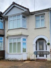 4 bedroom terraced house for rent in Torrington Avenue, Coventry, CV4