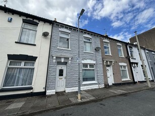 4 bedroom terraced house for sale in Green Street, Cardiff, CF11