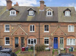 4 bedroom terraced house for sale in School Terrace, Reading, Berkshire, RG1