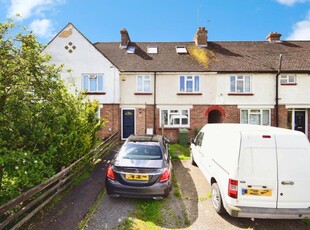 4 bedroom terraced house for sale in Upper Road, MAIDSTONE, Kent, ME15
