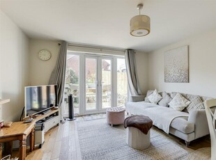 4 bedroom town house for sale in High Main Drive, Bestwood Village, Nottinghamshire, NG6 8YX, NG6