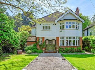 5 bedroom detached house for sale in Moulsham Street, Chelmsford, Essex, CM2