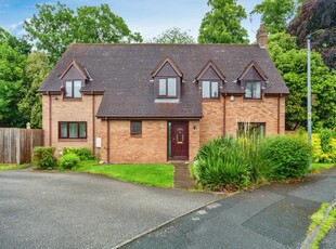 5 bedroom detached house for sale in The Beeches, Upton, Chester, Cheshire, CH2