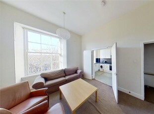5 bedroom flat for rent in Lothian Street, Old Town, Edinburgh, EH1