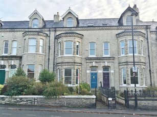 6 bedroom terraced house for sale in Bishopthorpe Road, YO23