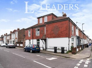 7 bedroom terraced house for rent in Talbot Road, Southsea, PO4