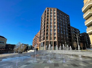 Penthouse for rent in Joseph Huntley Walk, Reading, RG1
