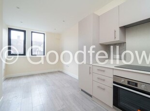 1 bedroom apartment to rent Stoneleigh, SM3 8BZ