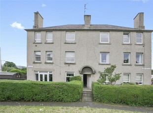 2 bed top floor flat for sale in Balgreen