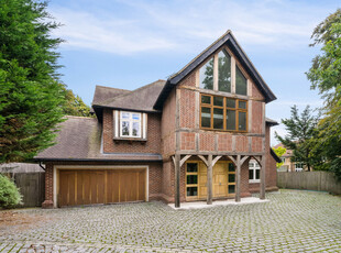 Detached House for sale with 5 bedrooms, Fairmile Lane, Cobham | Fine & Country