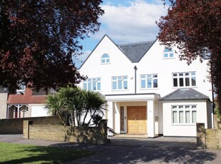 Detached House for sale with 7 bedrooms, Manor Road, Potters Bar | Fine & Country