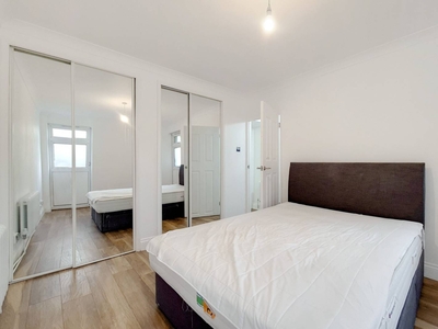 Flat in George Vale House, Mansford Street, Bethnal Green, E2