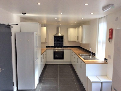 7 bedroom house share for rent in Salisbury Road, Liverpool - 7 Bed Student Property 24/25, L15