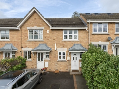 Terraced House for sale - Farrier Close, BR1