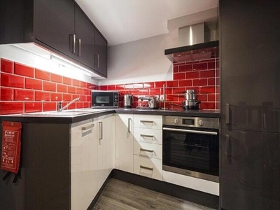 1 Bedroom Apartment For Rent In Standard House, Huddersfield