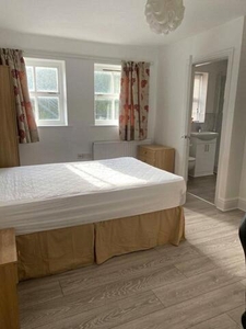 1 Bedroom Detached House For Rent In Bangor, Gwynedd