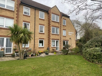 1 bedroom retirement property for sale in Sawyers Hall Lane, Brentwood, CM15