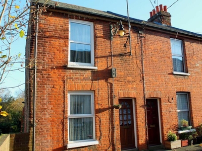 2 bedroom house for rent in St Edmunds Road, Canterbury Ref - 056, CT1
