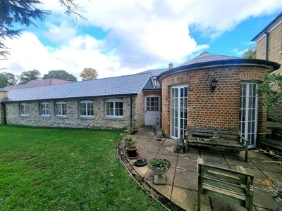2 bedroom retirement property for sale in Mote Park, Maidstone, Kent, ME15