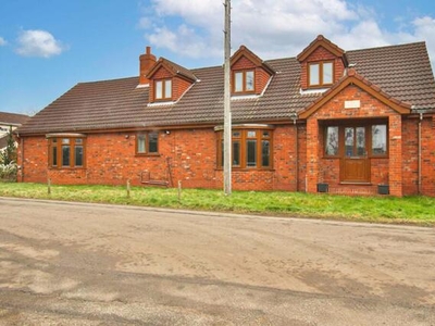 3 Bedroom Detached House For Sale In Barrow-upon-humber, Lincolnshire