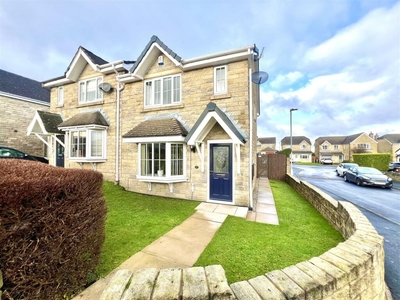 3 bedroom semi-detached house for sale in Oakhall Park, Thornton, Bradford, BD13