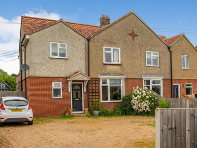 3 Bedroom Semi-detached House For Sale In Reepham