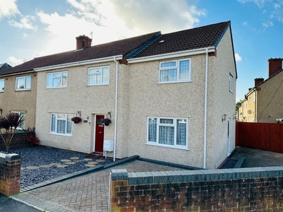 4 bedroom semi-detached house for sale in Victoria Road, Bristol, BS15