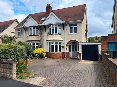 4 Bedroom Semi-detached House For Sale In Wollaston