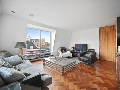 Bedford Court Mansions, Bedford Avenue, WC1B 2 bedroom flat/apartment in Bedford Avenue