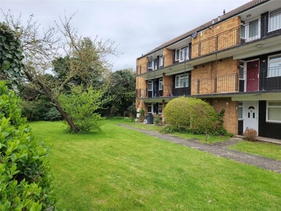 1 Bedroom Flat For Sale In Canterbury, Kent