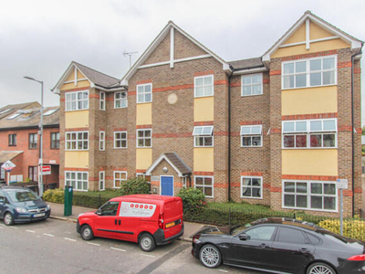 2 Bedroom Apartment For Sale In 155-159 Queens Road, Watford