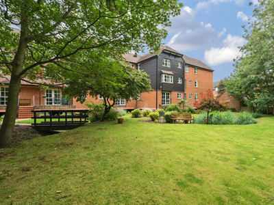 2 Bedroom Apartment For Sale In Abingdon, Oxfordshire