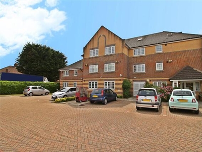 2 Bedroom Retirement Property For Sale In 50 Cockfosters Road, Barnet